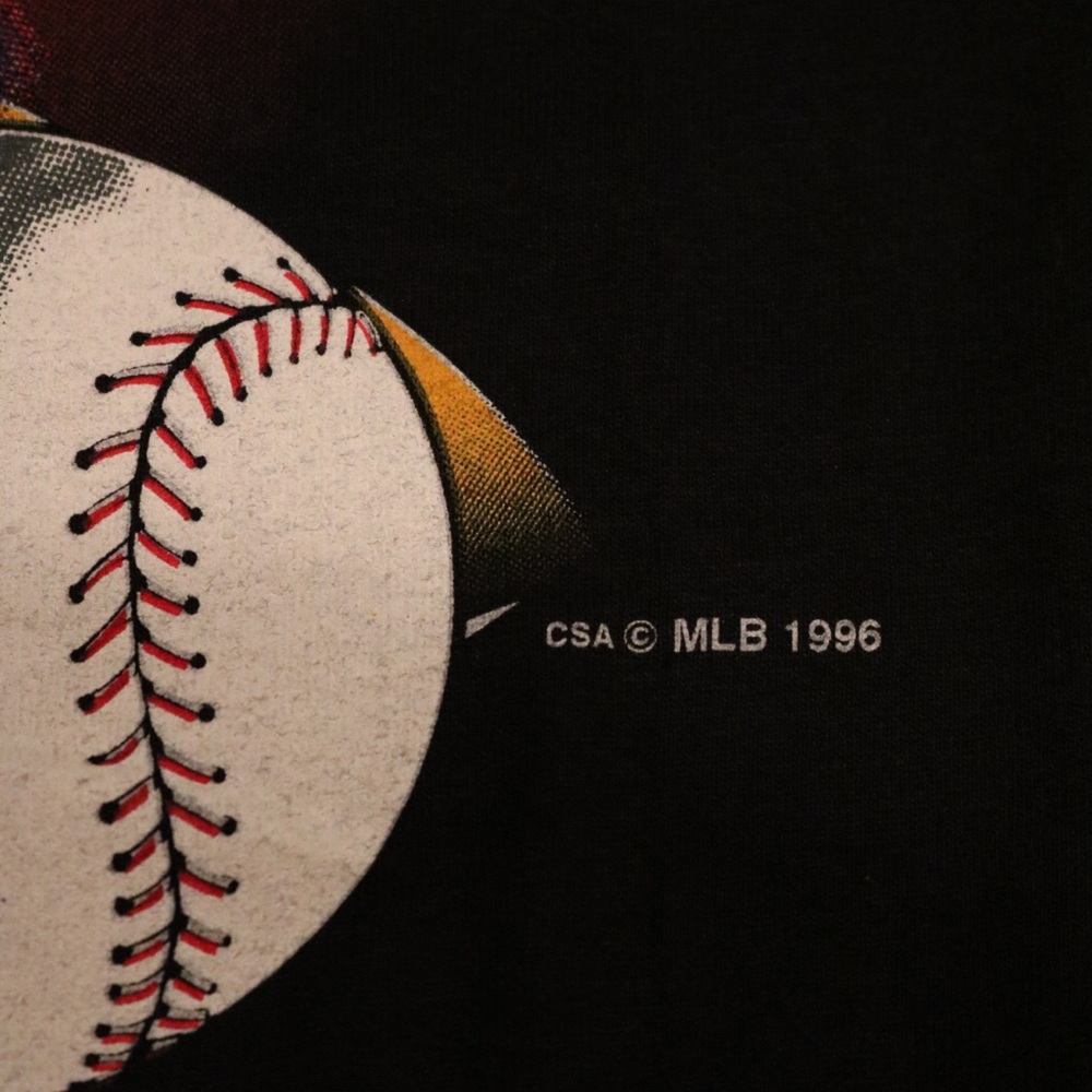 Vintage 1996 Cleveland Indians-Tasmanian T 🔥💨 - Picture 6 of 7